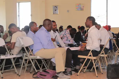 Groupe participant à une activité MEDDYconsulting